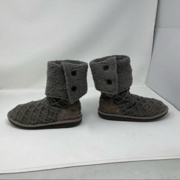 UGG Australia 1000210 Lattice Cardy GRAY Knit 2-Button Boots SIZE 3 - Picture 16 of 16